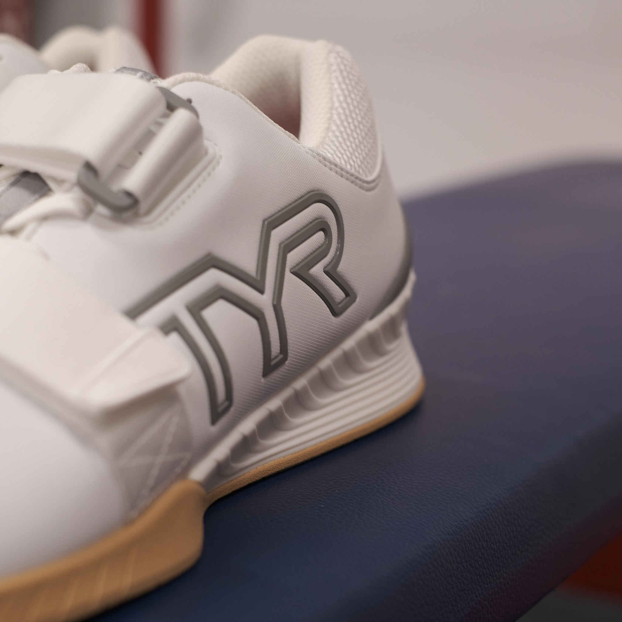 TYR L-1リフター クローズアウト】TYR L-1 リフター【15%オフ】 — MBC POWER SHOP